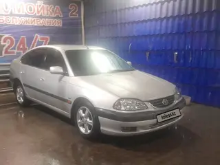 Toyota Avensis, 2002
