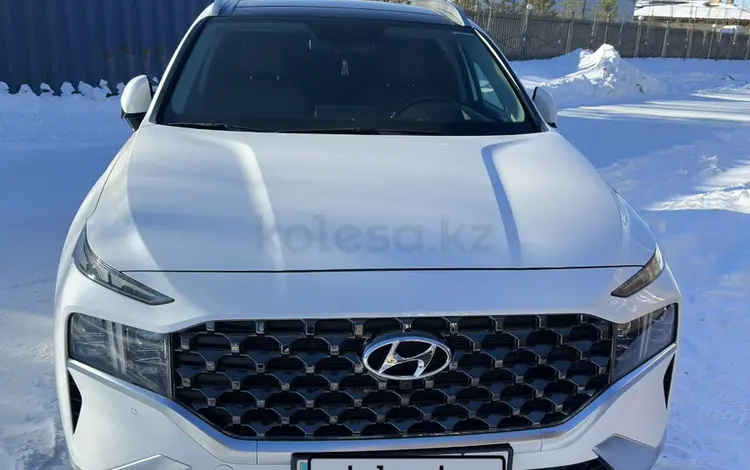 Hyundai Santa Fe 2021 годаүшін17 500 000 тг. в Астана