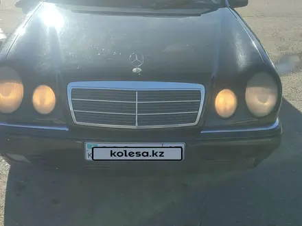 Mercedes-Benz E 280 1998 года за 1 900 000 тг. в Туркестан – фото 3