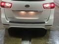 Kia Carnival 2016 года за 8 000 000 тг. в Актобе – фото 5