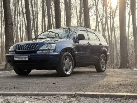Lexus RX 300 2001 года за 5 350 000 тг. в Алматы – фото 2