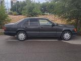 Mercedes-Benz E 200 1990 годаfor700 000 тг. в Талдыкорган – фото 4