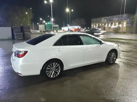 Toyota Camry 2017 года за 12 999 999 тг. в Уральск – фото 2
