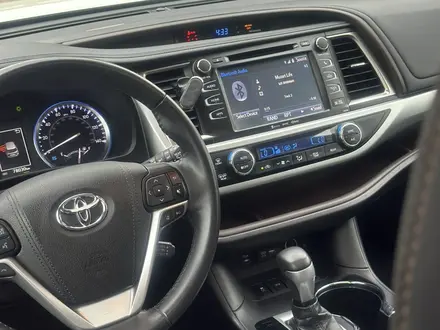 Toyota Highlander 2019 года за 15 000 000 тг. в Алматы – фото 16