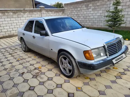 Mercedes-Benz E 200 1992 года за 1 150 000 тг. в Алматы – фото 2