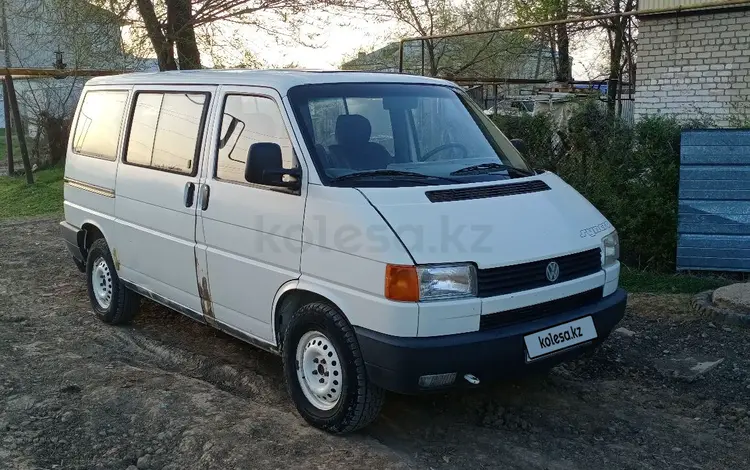 Volkswagen Caravelle 1994 года за 3 850 000 тг. в Уральск