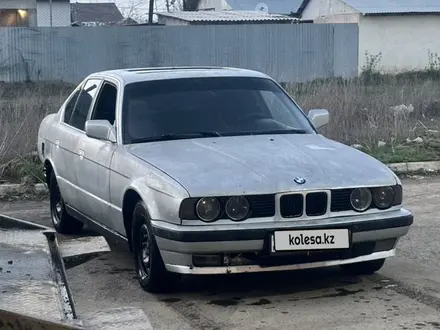 BMW 520 1991 года за 1 000 000 тг. в Уральск – фото 3
