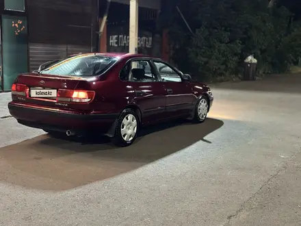 Toyota Carina E 1996 года за 2 650 000 тг. в Алматы – фото 3