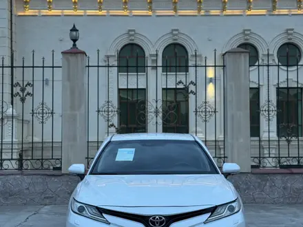 Toyota Camry 2018 года за 14 500 000 тг. в Шымкент – фото 3