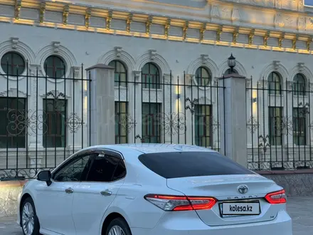Toyota Camry 2018 года за 14 500 000 тг. в Шымкент – фото 6
