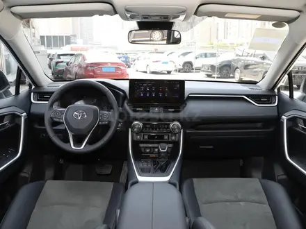 Toyota RAV4 2023 года за 15 500 000 тг. в Алматы – фото 18
