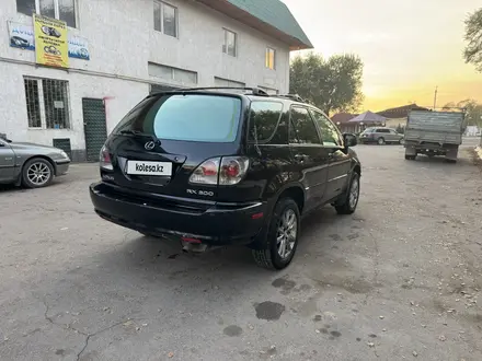 Lexus RX 300 2001 года за 5 100 000 тг. в Алматы – фото 3