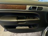 Volkswagen Touareg 2007 годаүшін5 800 000 тг. в Караганда – фото 3