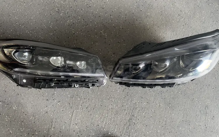 Передние фары соренто sorento 2017-20 за 10 000 тг. в Астана