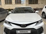 Toyota Camry 2023 года за 16 900 000 тг. в Актау