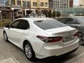 Toyota Camry 2023 года за 16 900 000 тг. в Актау – фото 5