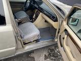 Mercedes-Benz E 260 1988 года за 800 000 тг. в Караганда – фото 3