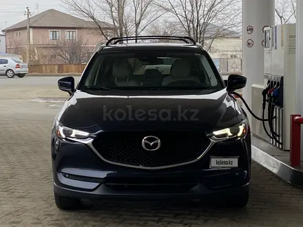 Mazda CX-5 2017 года за 9 800 000 тг. в Атырау