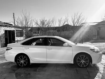 Toyota Camry 2016 года за 6 700 000 тг. в Жанаозен – фото 11