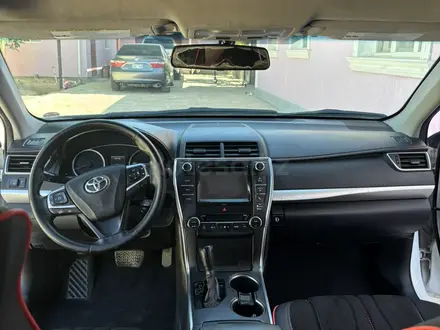 Toyota Camry 2016 года за 6 700 000 тг. в Жанаозен – фото 12