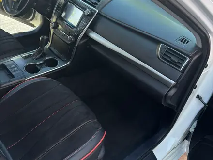 Toyota Camry 2016 года за 6 700 000 тг. в Жанаозен – фото 14