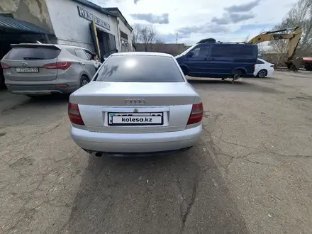 Audi A4 1999 года за 2 300 000 тг. в Караганда – фото 3
