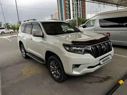 Toyota Land Cruiser Prado 2019 года за 22 400 000 тг. в Атырау – фото 3