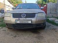 Volkswagen Passat 2004 годаүшін2 200 000 тг. в Шымкент