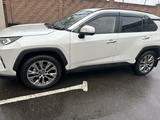 Toyota RAV4 2021 года за 20 000 000 тг. в Павлодар – фото 4