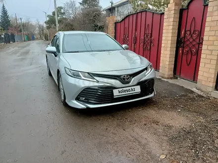 Toyota Camry 2018 года за 12 000 000 тг. в Астана – фото 4