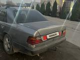 Mercedes-Benz E 260 1991 годаfor650 000 тг. в Кордай