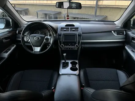 Toyota Camry 2012 года за 9 200 000 тг. в Актобе – фото 4