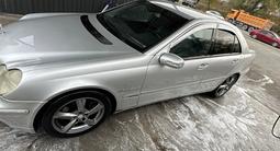 Mercedes-Benz C 320 2002 годаүшін3 000 000 тг. в Алматы – фото 2