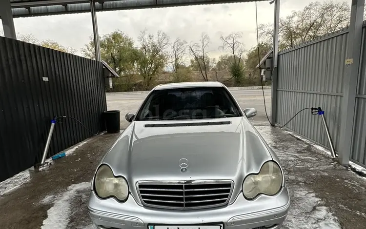Mercedes-Benz C 320 2002 годаүшін3 200 000 тг. в Алматы
