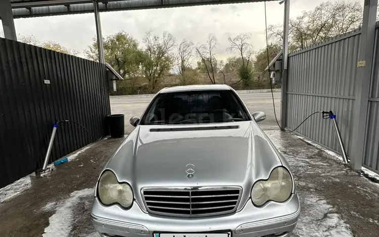 Mercedes-Benz C 320 2002 года за 3 200 000 тг. в Алматы