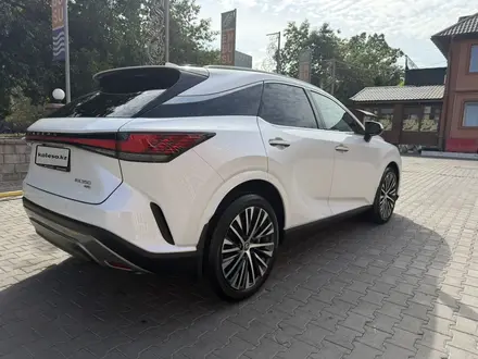 Lexus RX 350 2023 года за 32 500 000 тг. в Алматы – фото 14