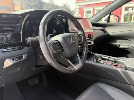 Lexus RX 350 2023 года за 32 500 000 тг. в Алматы – фото 21