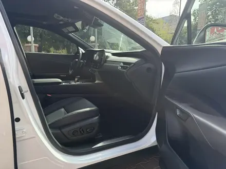 Lexus RX 350 2023 года за 32 500 000 тг. в Алматы – фото 30