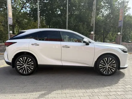 Lexus RX 350 2023 года за 32 500 000 тг. в Алматы – фото 5