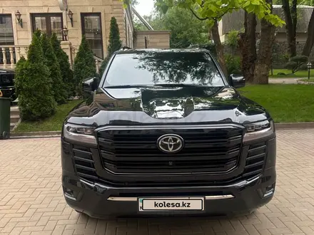 Toyota Land Cruiser 2022 года за 46 000 000 тг. в Алматы – фото 4