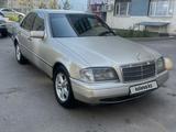 Mercedes-Benz C 200 1994 года за 1 550 000 тг. в Алматы – фото 2