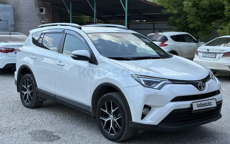 Toyota RAV4 2017 годаүшін10 500 000 тг. в Актобе