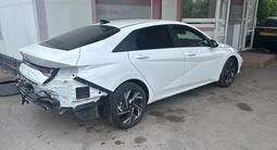 Hyundai Elantra 2024 года за 5 900 000 тг. в Караганда – фото 2