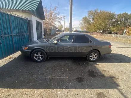 Toyota Camry 2001 года за 4 000 000 тг. в Талдыкорган – фото 2