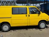 Volkswagen Transporter 1998 года за 4 000 000 тг. в Алматы – фото 2