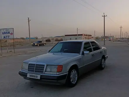 Mercedes-Benz E 230 1992 года за 1 700 000 тг. в Актау