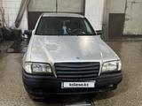 Mercedes-Benz C 200 1994 годаүшін1 500 000 тг. в Актобе – фото 4