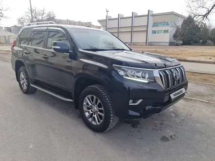 Toyota Land Cruiser Prado 2019 года за 28 000 000 тг. в Актау