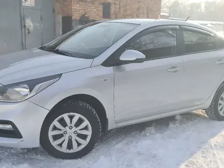 Hyundai Accent 2019 года за 6 900 000 тг. в Усть-Каменогорск – фото 3