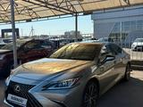 Lexus ES 250 2023 года за 22 000 000 тг. в Атырау